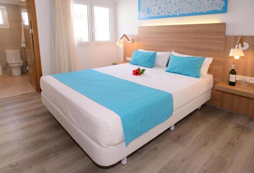 Отель Cala Llenya Resort Ibiza