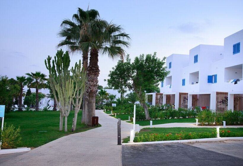 Отель Cala Llenya Resort Ibiza