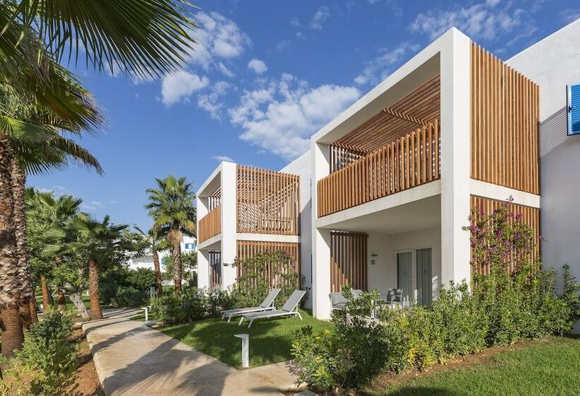 Отель Cala Llenya Resort Ibiza