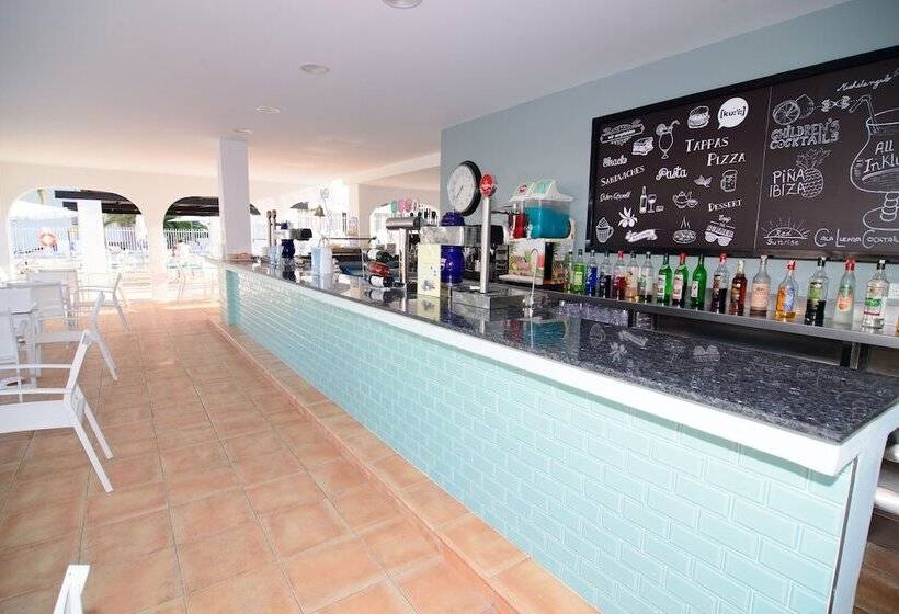 Отель Cala Llenya Resort Ibiza