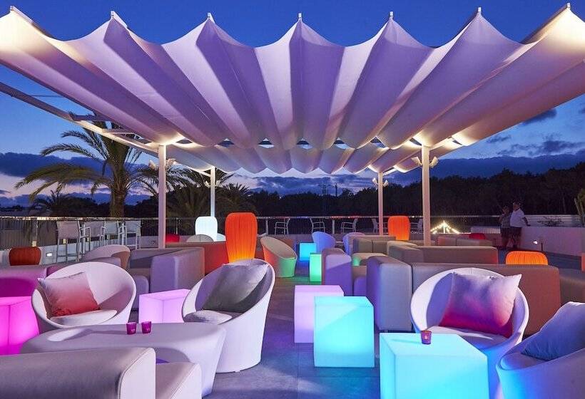 Отель Cala Llenya Resort Ibiza