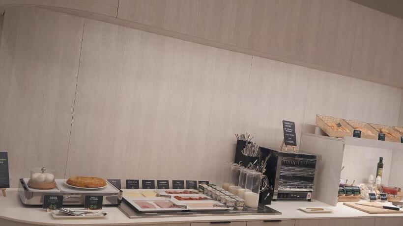 B&B Hotel Logroño Las Cañas