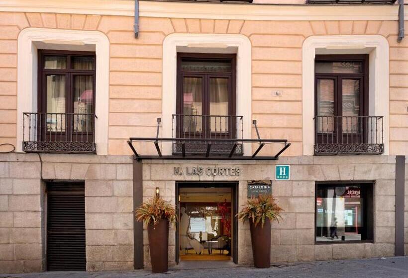 Отель Catalonia Las Cortes