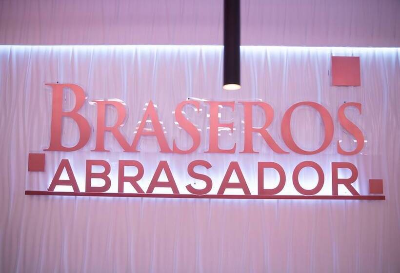 هتل Centro Los Braseros