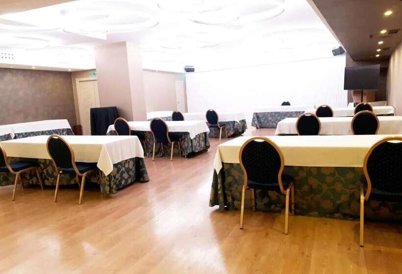 هتل Centro Los Braseros