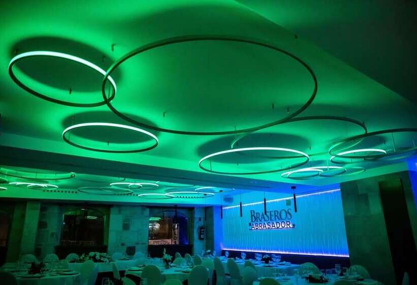 هتل Centro Los Braseros