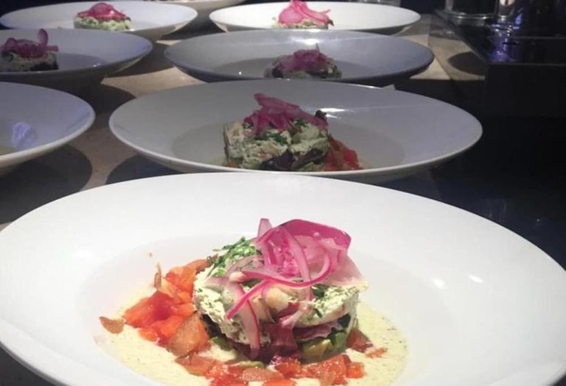 هتل Centro Los Braseros