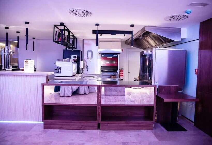 هتل Centro Los Braseros