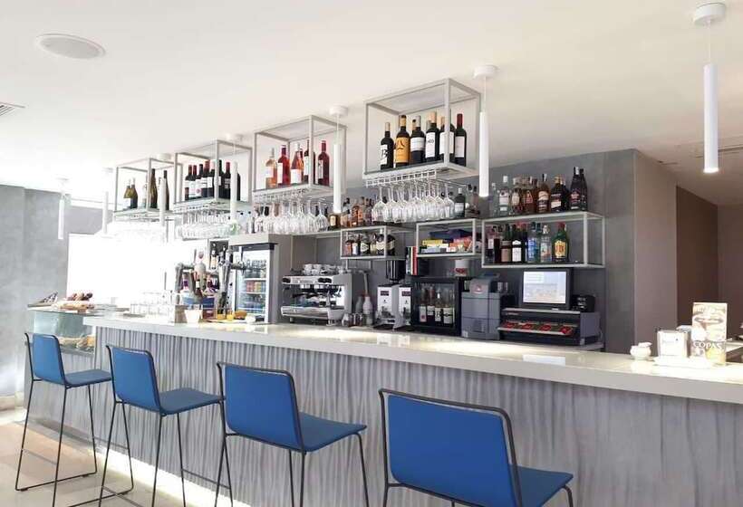 هتل Centro Los Braseros