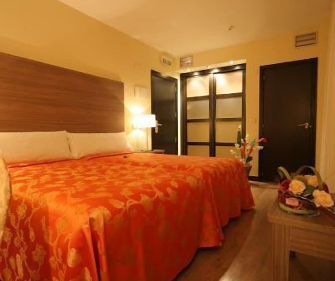 هتل Centro Los Braseros