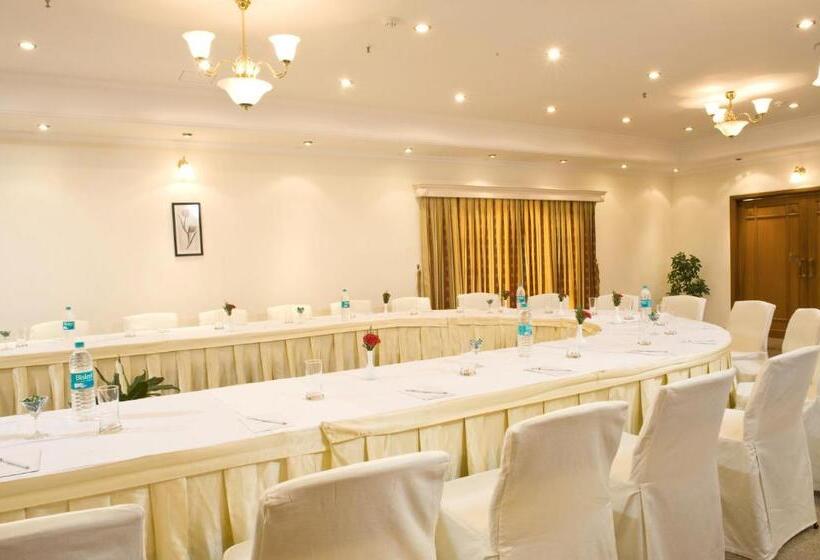 בית מלון כפרי Chances Resort And Casino An Indy Resort