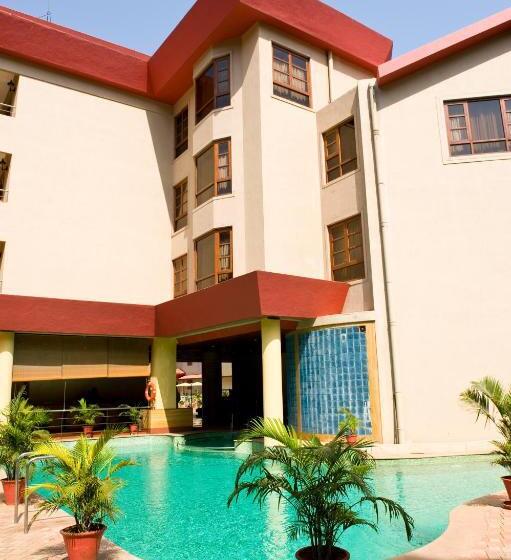 בית מלון כפרי Chances Resort And Casino An Indy Resort