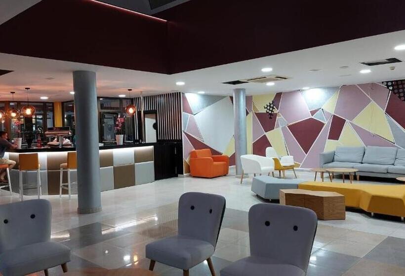 ホテル Chatur Costa Caleta