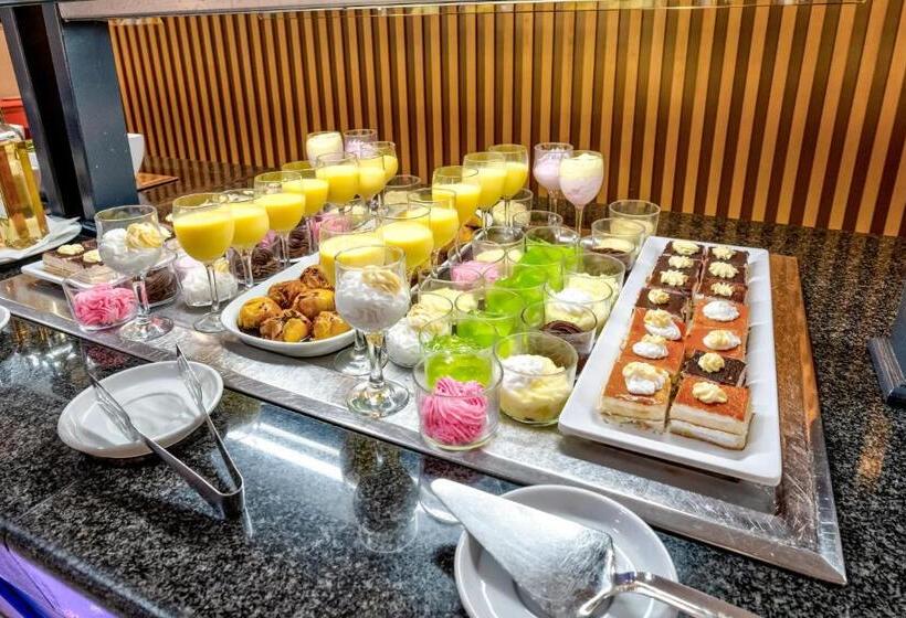 ホテル Chatur Costa Caleta