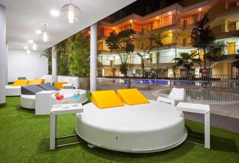 ホテル Chatur Costa Caleta