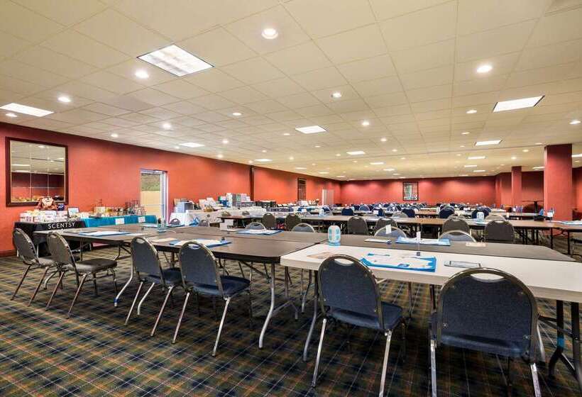 ホテル Quality Inn And Suites Fairgrounds   Syracuse