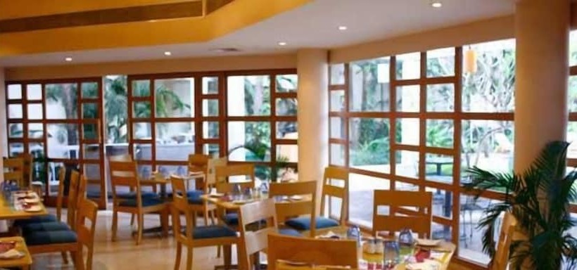 ホテル Club Mahindra Varca Beach, Goa