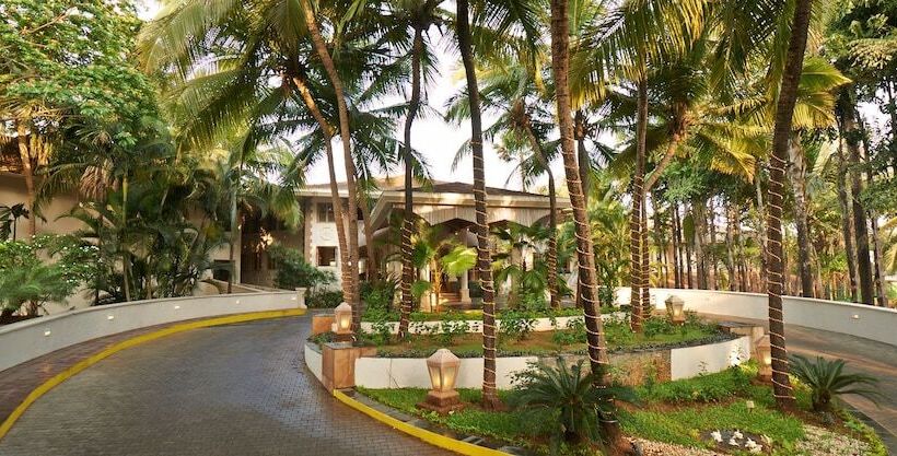 בית מלון כפרי Club Mahindra Varca Beach, Goa