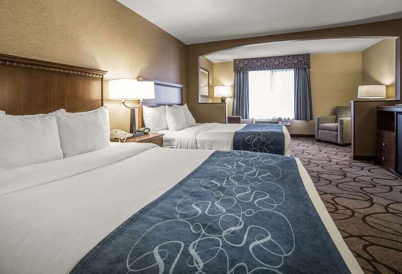 فندق Comfort Suites Airport