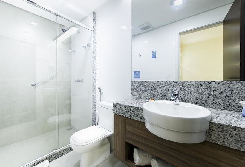 酒店 Comfort Suites Macaé