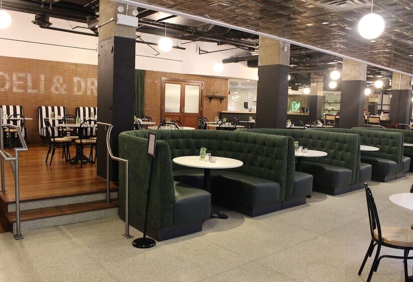 هتل Crowne Plaza   Chicago West Loop, An Ihg