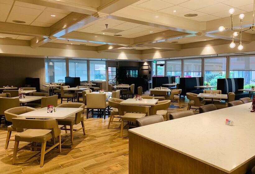 ホテル Crowne Plaza Silicon Valley North   Union City, An Ihg