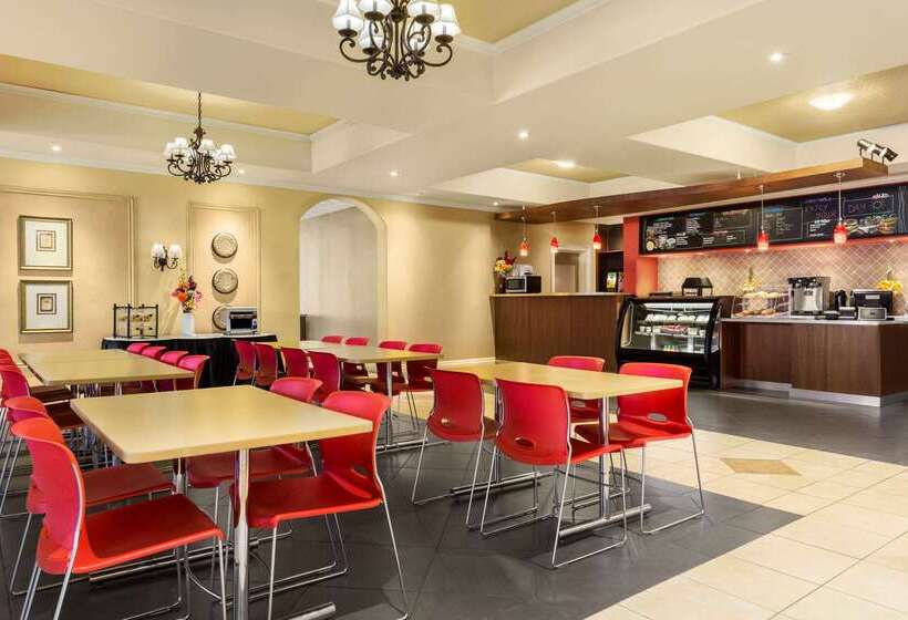 Отель Days By Wyndham Niagara Falls Centre St. By The Falls