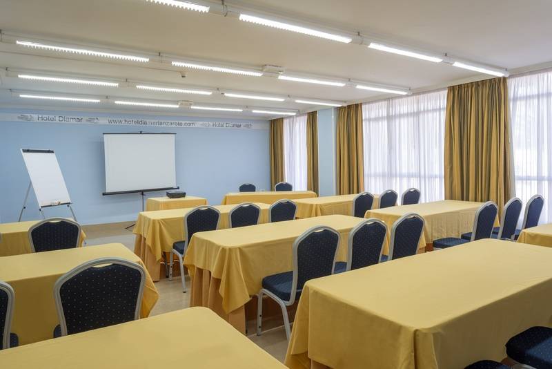 酒店 Checkin Diamar