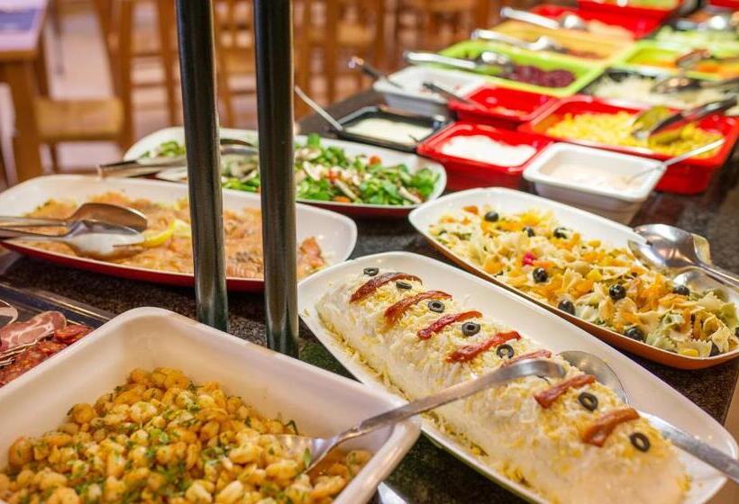 فندق & Diving Les Illes