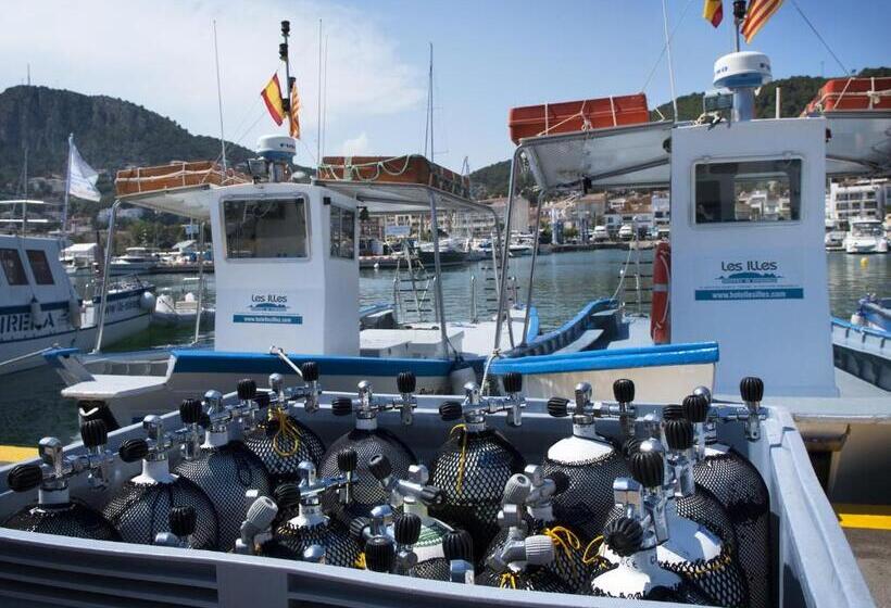 فندق & Diving Les Illes