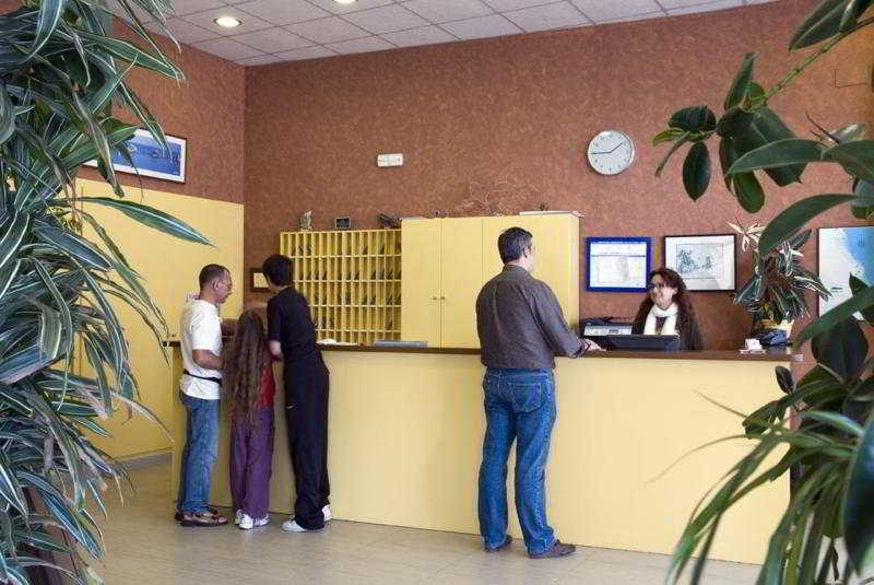 فندق & Diving Les Illes