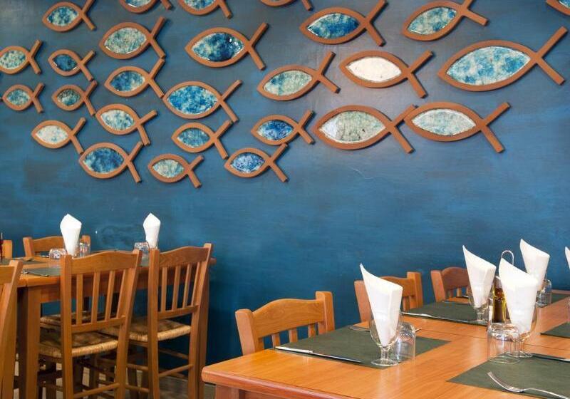 فندق & Diving Les Illes