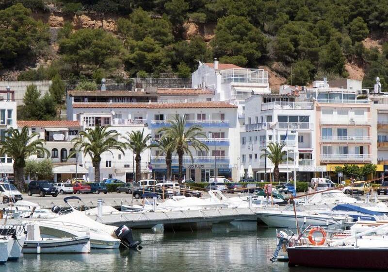 هتل & Diving Les Illes