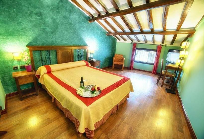 בית מלון כפרי Duques De Najera