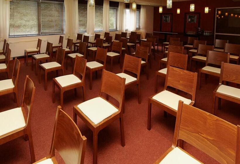 ホテル Festa Chamkoria Apartments