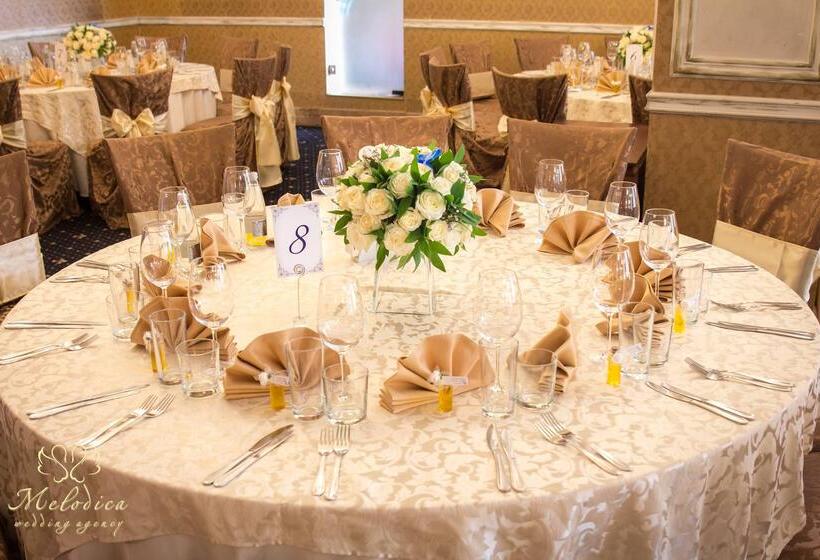 Отель Mercure Sofia City