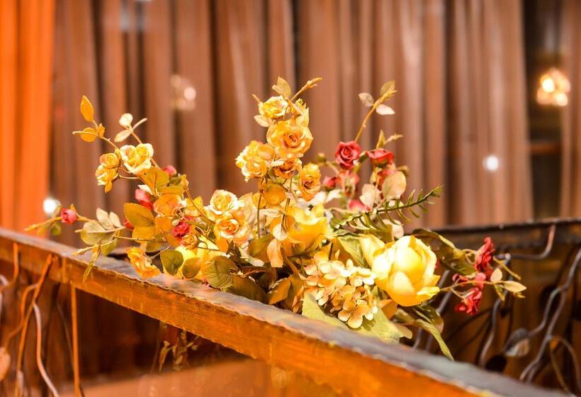 Отель Mercure Sofia City