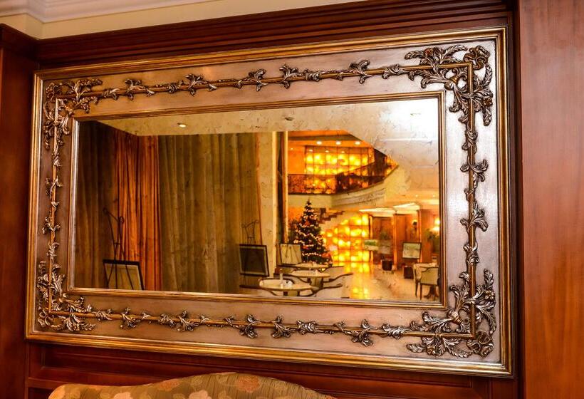 Отель Mercure Sofia City