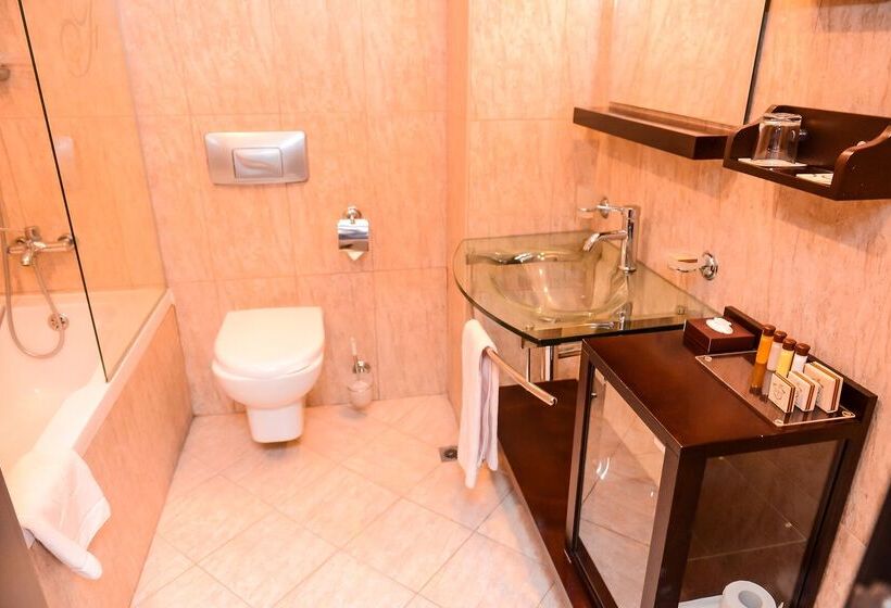 Отель Mercure Sofia City