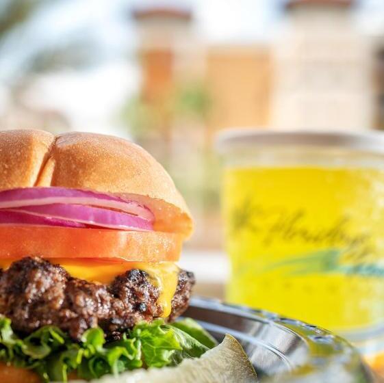 هتل Floridays Orlando Two & Three Bed Rooms Condo Resort