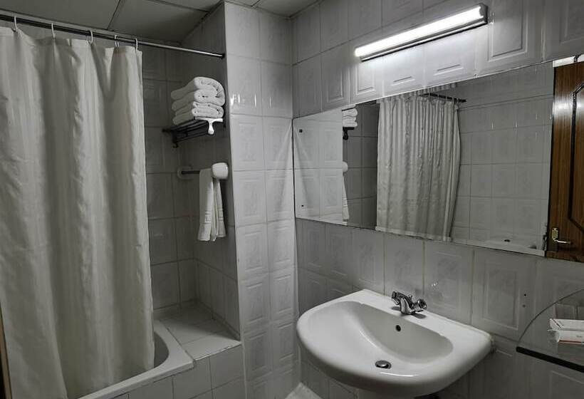 בית מלון כפרי Fortune Karama