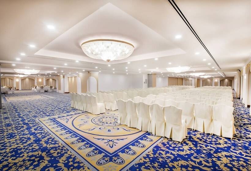 Grand Excelsior Hotel   Bur Dubai