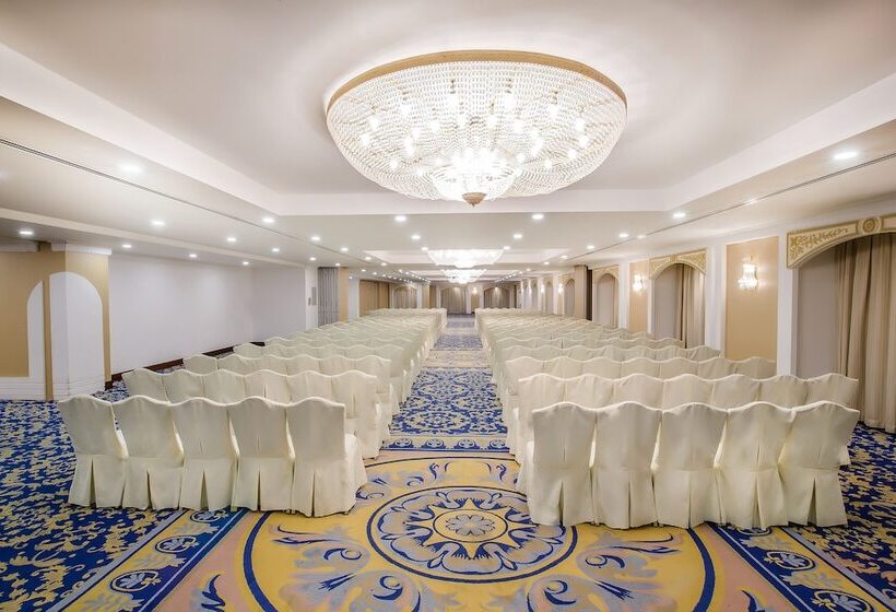 Grand Excelsior Hotel   Bur Dubai