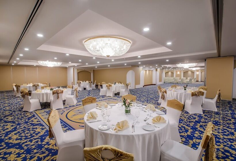 Grand Excelsior Hotel   Bur Dubai