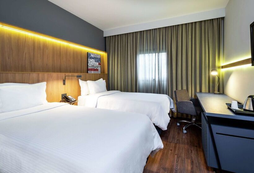 Отель Hampton By Hilton Guarulhos Airport