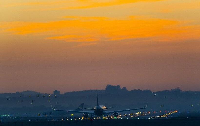 ホテル Hampton By Hilton Guarulhos Airport