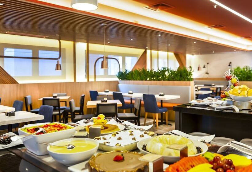 ホテル Hampton By Hilton Guarulhos Airport