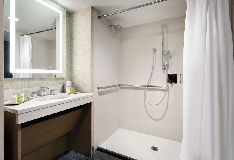 Отель Highline Vail A Doubletree By Hilton