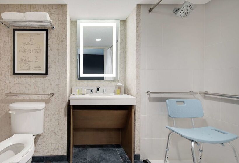 Отель Highline Vail A Doubletree By Hilton