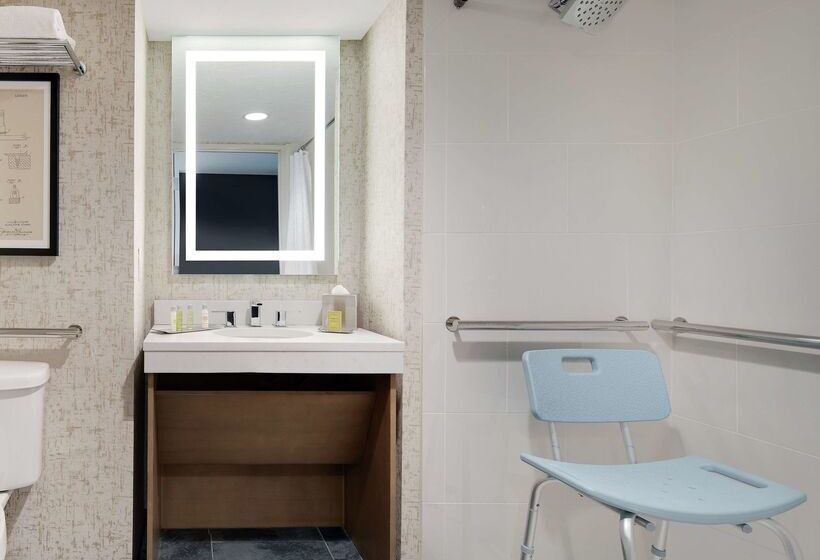 Отель Highline Vail A Doubletree By Hilton